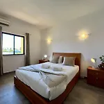 公寓 Tropical View 1 With Pool By Homing *