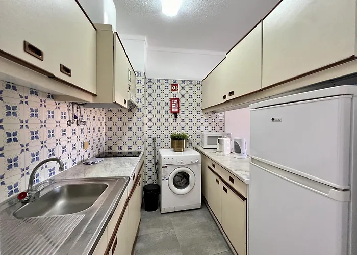 Tropical View 1 With Pool By Homing