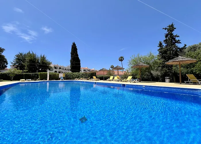 Tropical View 1 With Pool By Homing